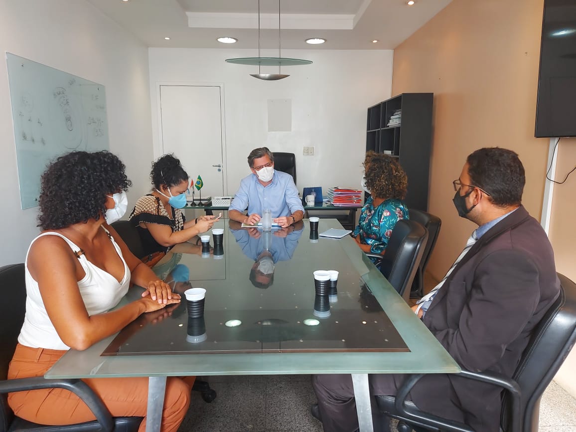Em reunião com o Secretário de Educação de Maceió, CRESS e CRP pautam a implementação da Lei 13.935/2019